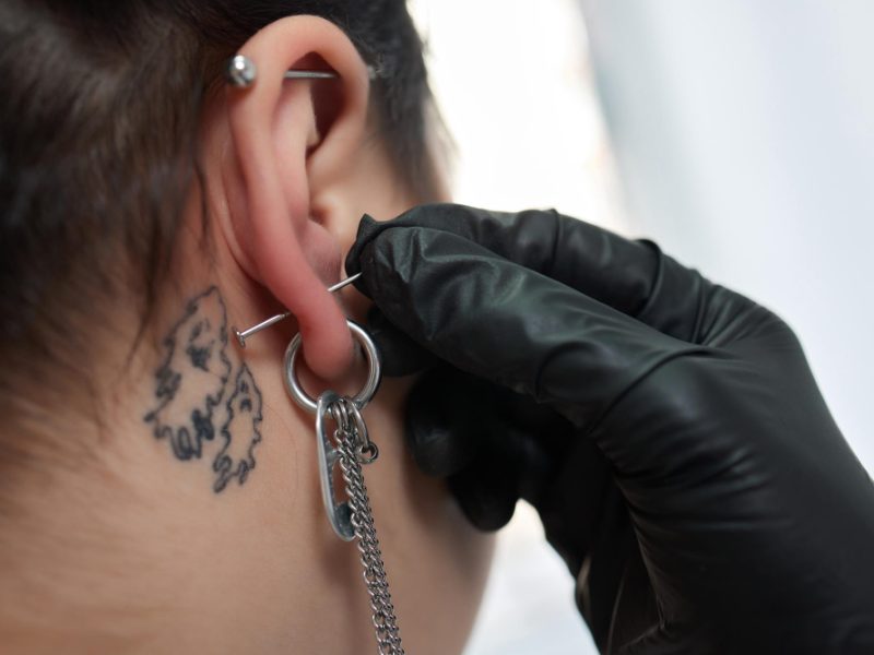 Piercing a Noto: un viaggio attraverso l’arte della bellezza corporea