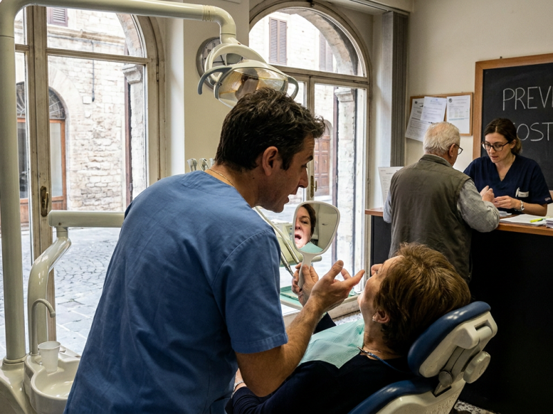 dentista foligno: prevenzione, costi chiari e cure su misura